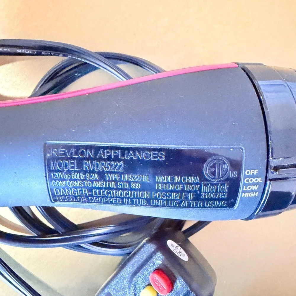 Revlon One-Step Hair Dryer and Volumizer Hot Air Brush Black Pink RVDR5222